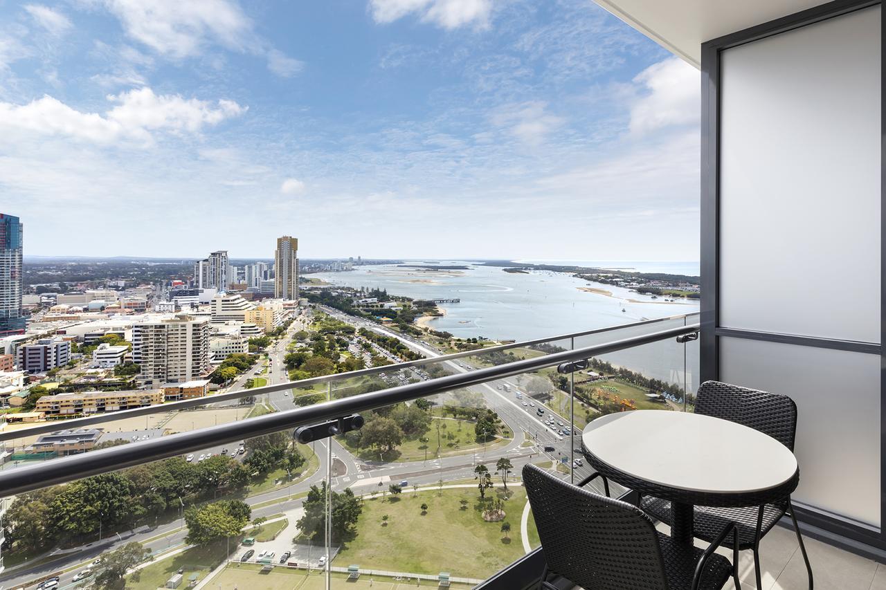 Meriton Suites Southport Gold Coast Extérieur photo